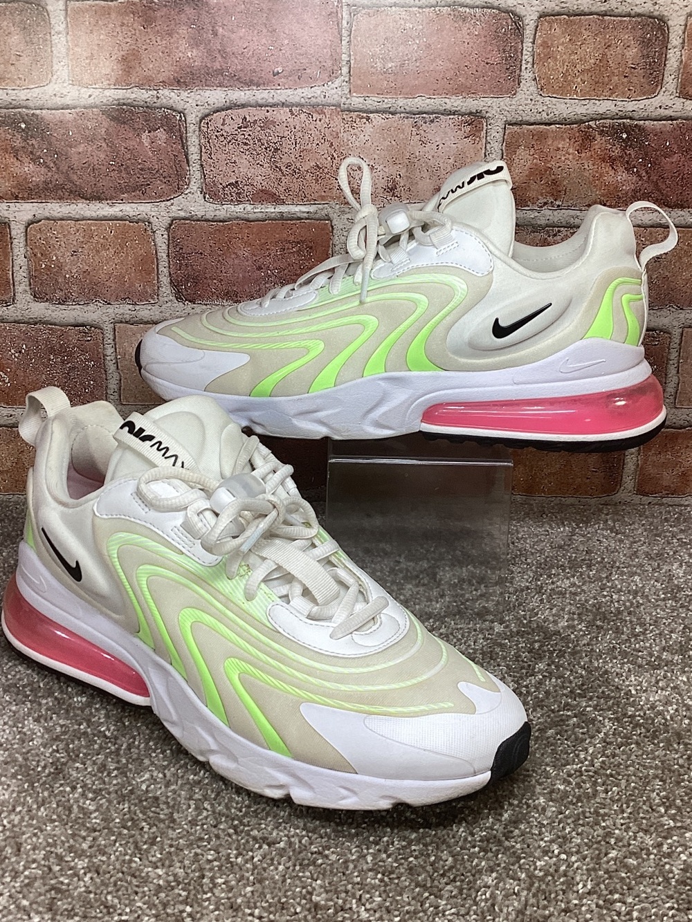 Nike Air Max 270 React ENG womens running shoes sneakers size 11.5
